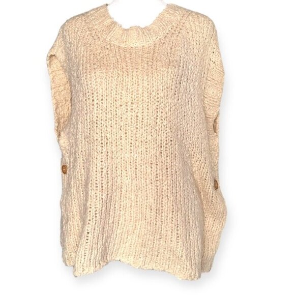 Anthropologie - Chic Beige Oversized Knit Sweater with Side Buttons - Picture 1 of 3
